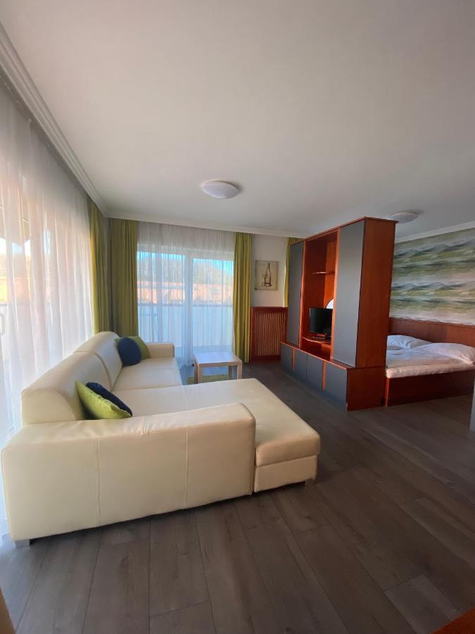 Cafe Relax Apartments Hévíz Eksteriør bilde