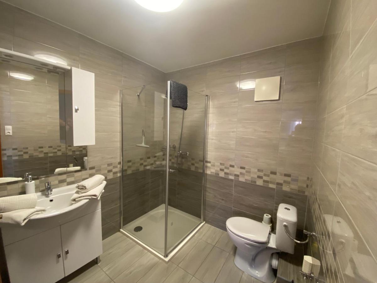 Cafe Relax Apartments Hévíz Eksteriør bilde