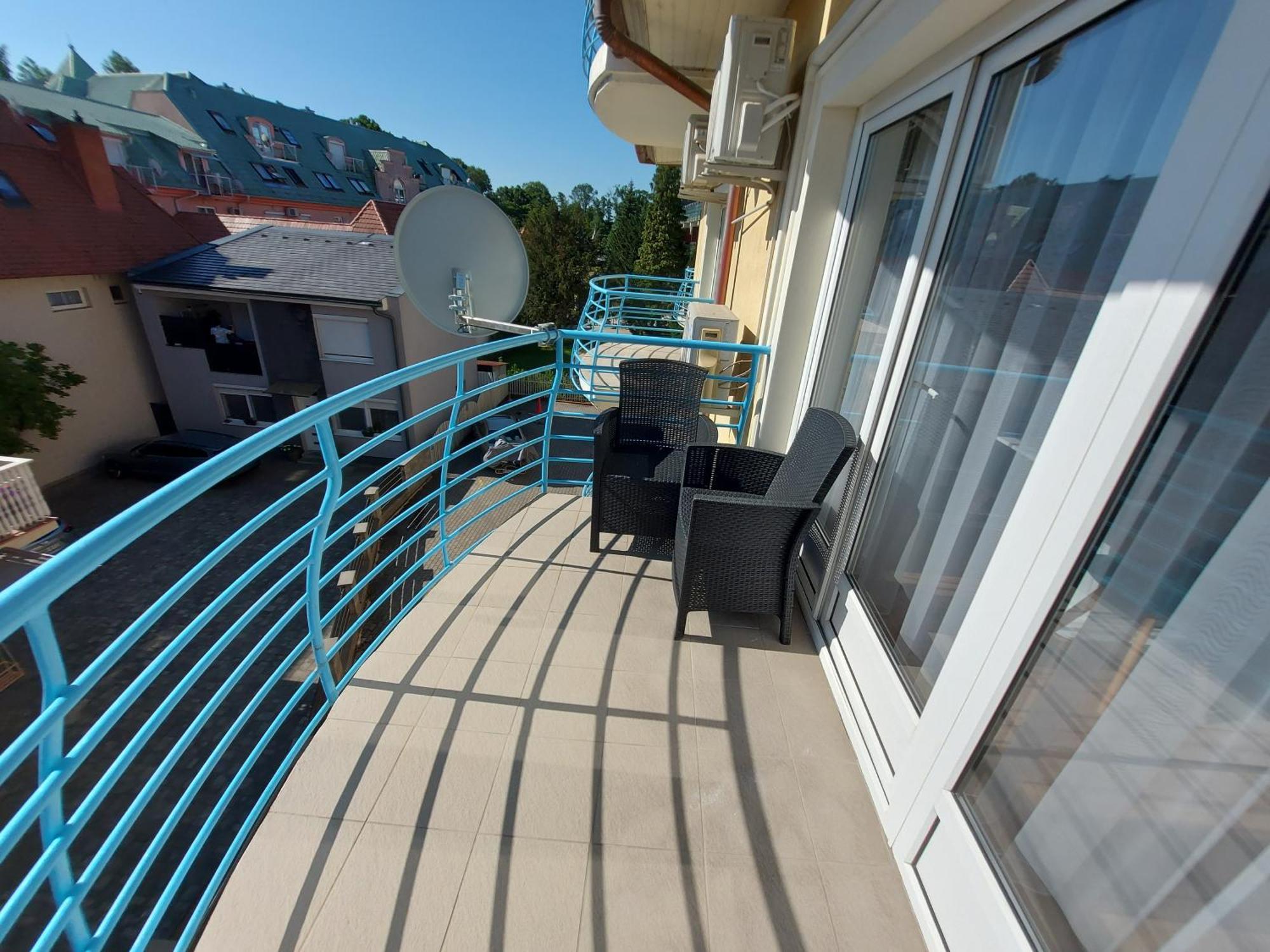 Cafe Relax Apartments Hévíz Eksteriør bilde