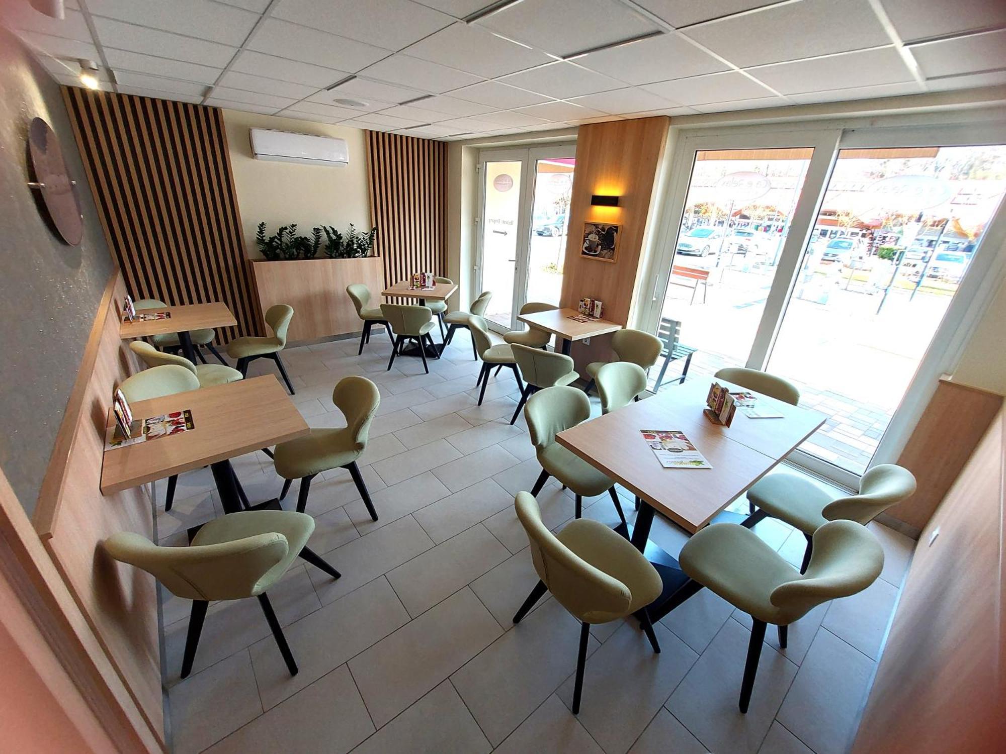 Cafe Relax Apartments Hévíz Eksteriør bilde