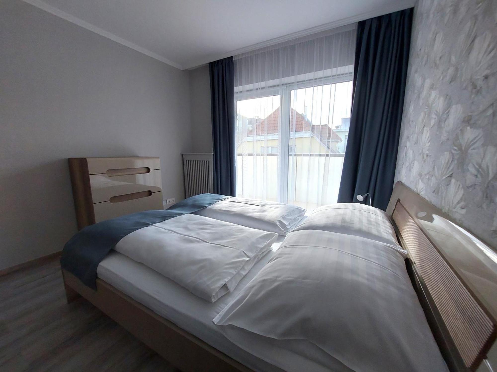 Cafe Relax Apartments Hévíz Eksteriør bilde