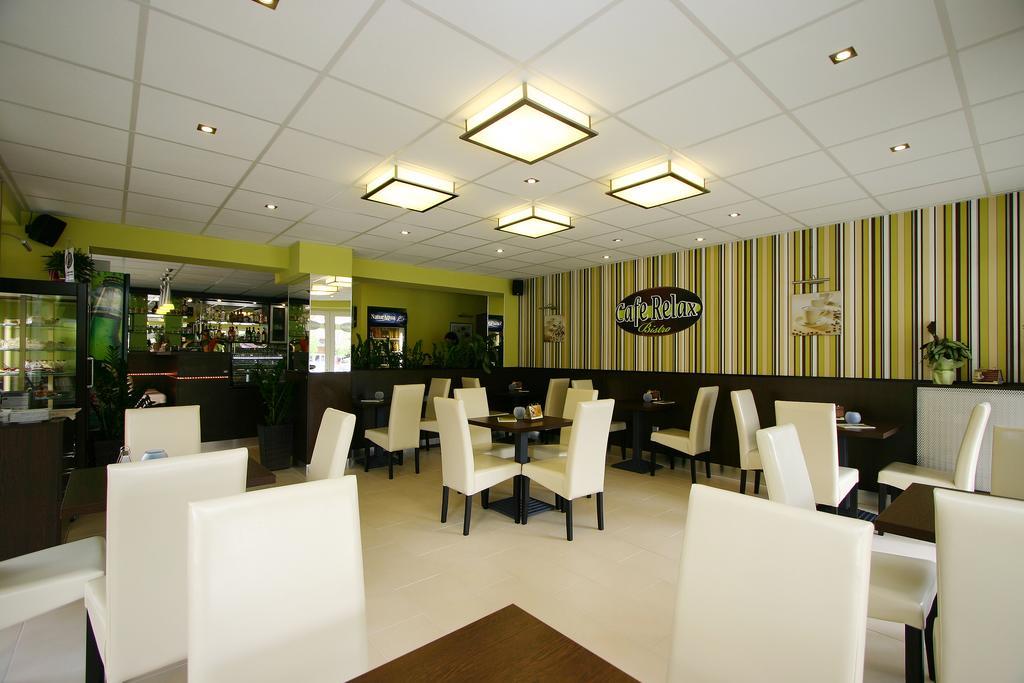 Cafe Relax Apartments Hévíz Eksteriør bilde