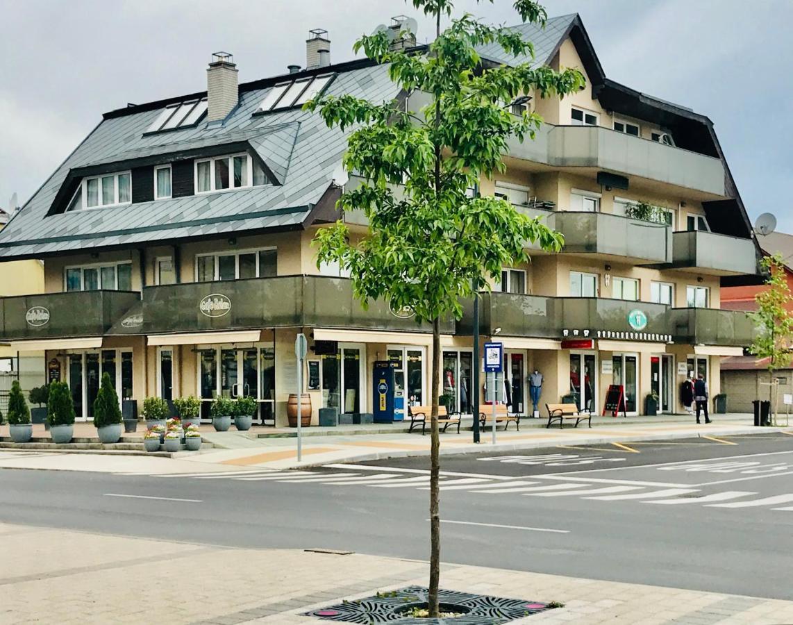 Cafe Relax Apartments Hévíz Eksteriør bilde